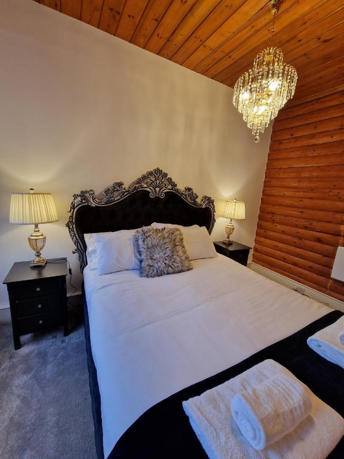 Lodge Kaoglen Warren - Pet Friendly - Hot Tub - Cairngorms *