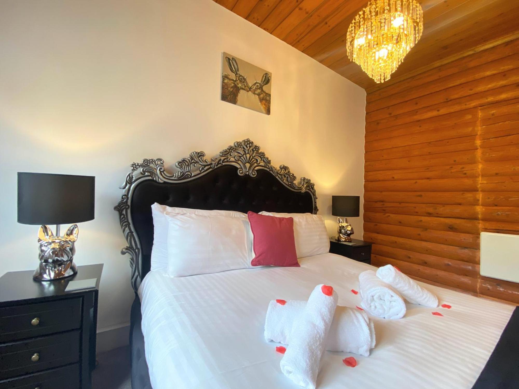 Lodge Kaoglen Warren - Pet Friendly - Hot Tub - Cairngorms